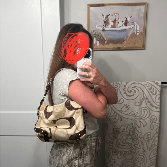 Authentic Coach shoulder bag - Picture 9 of 11